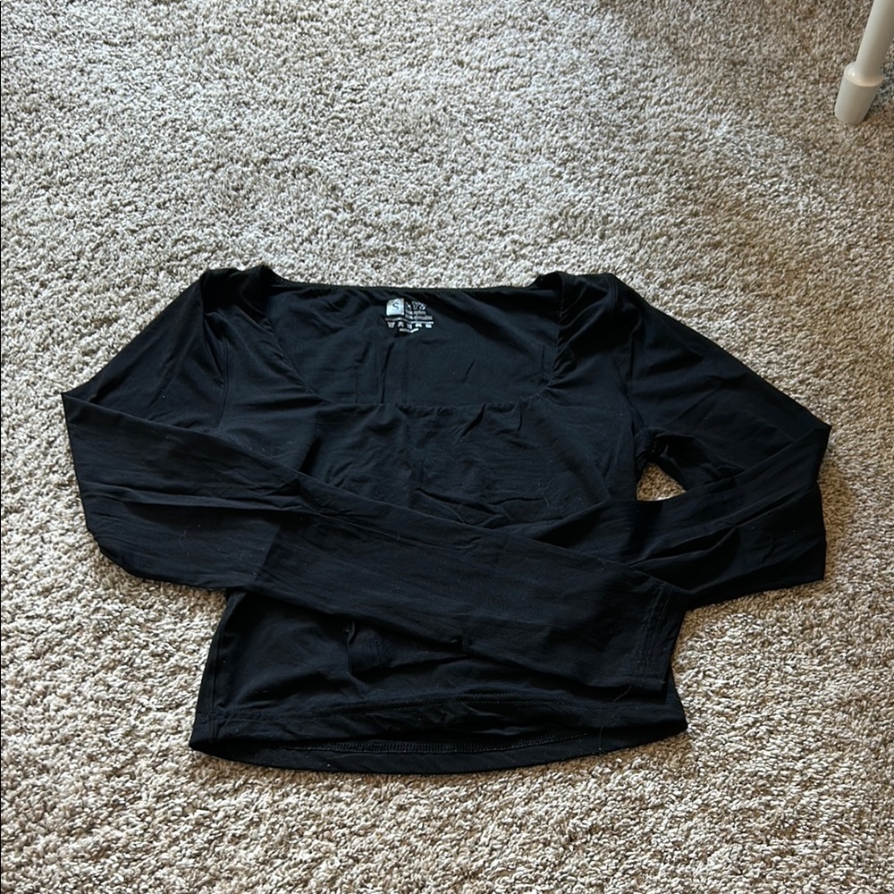 Long Sleeve High Stretch Black Cropped Top